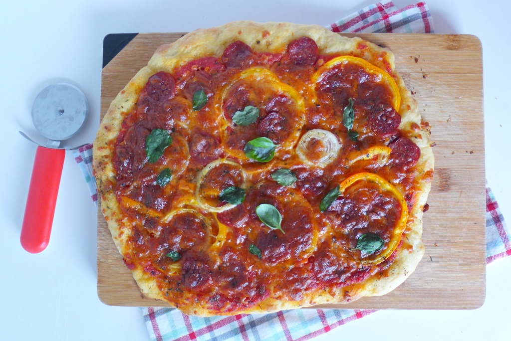 baked no-knead pizza
